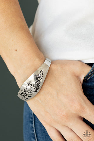 Paparazzi Fond of Florals Silver Bracelet