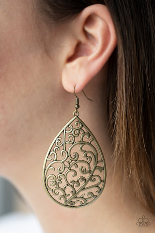 Paparazzi Grapevine Grandeur - Brass Earrings