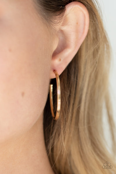 Paparazzi Chic As Can Be - Gold Earrings
