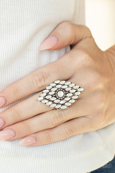 Paparazzi Incandescently Irresistible - White Ring
