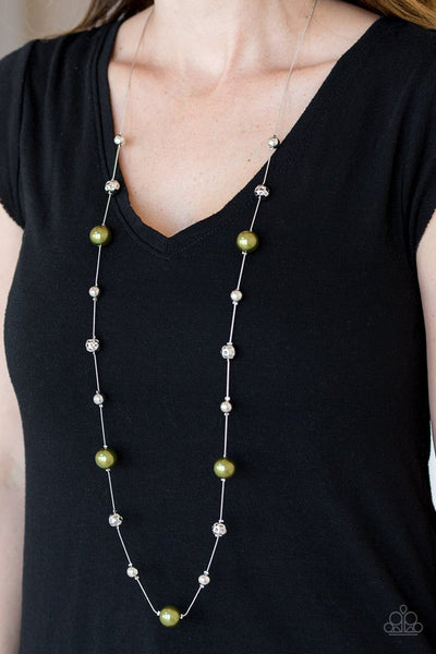 Paparazzi Eloquently Eloquent Green Necklace