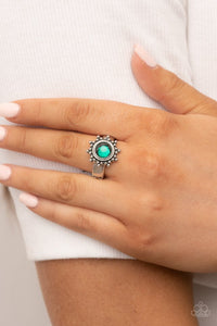 Paparazzi Expect Sunshine and REIGN - Green Ring